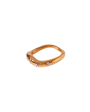 Evie Ring