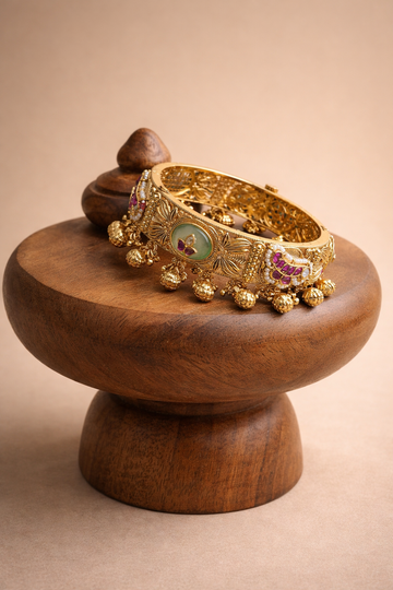 Noor Mahal Ghungroo Kara