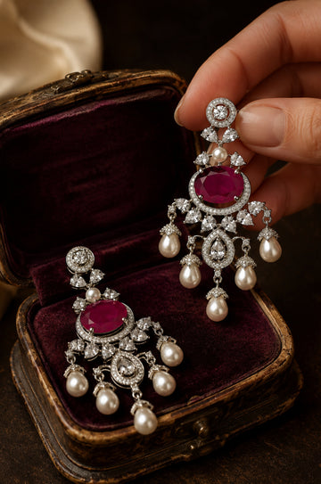 Parinaaz (پریناز)