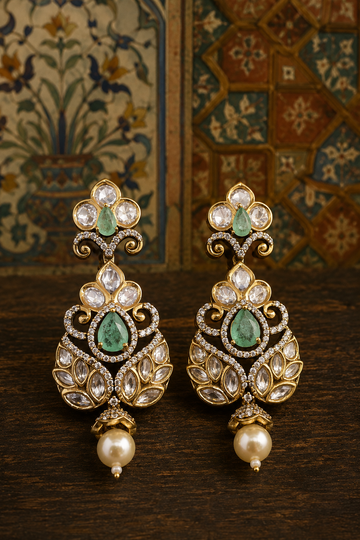 Sabz Nazaakat Earrings (سبز نزاکت)